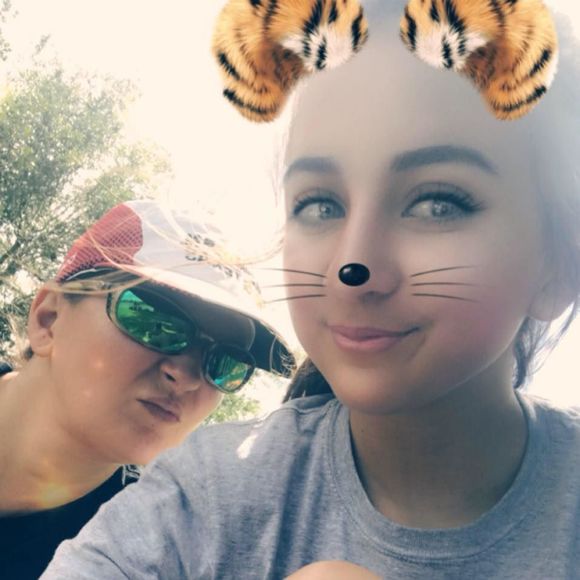 Meet your Posher, Jen - Picture 1 of 1